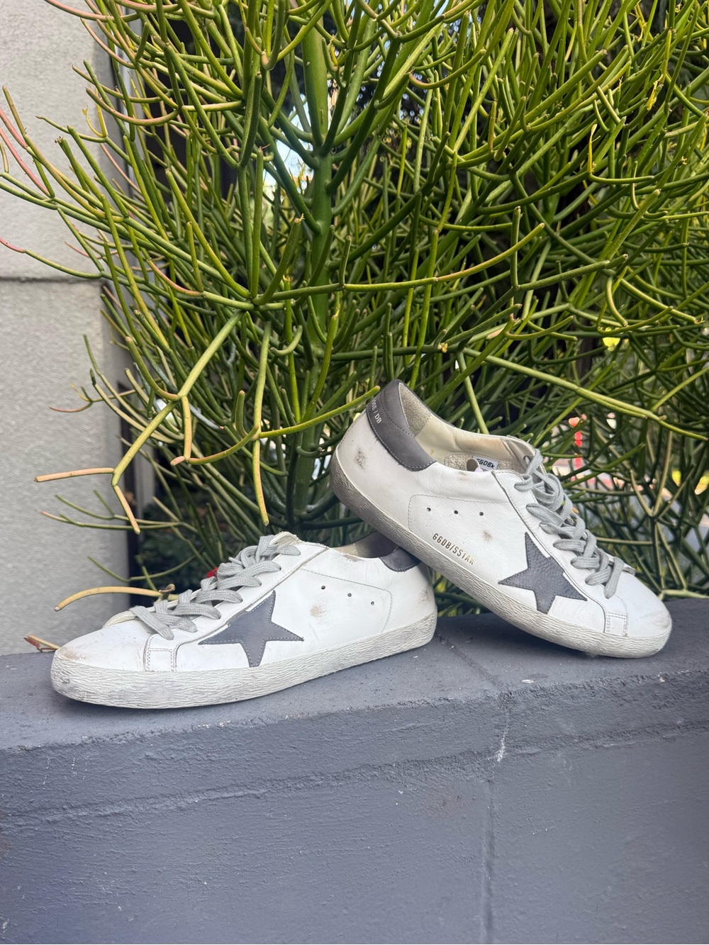 Golden Goose Men’s Leather Super-Star Sneakers (Men’s 11US/44EU)